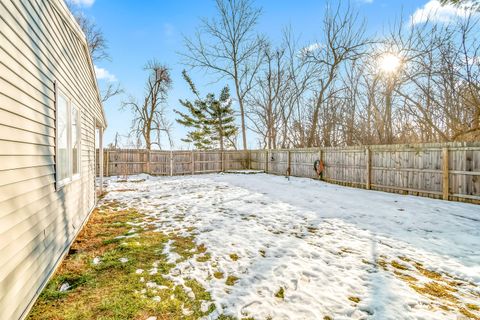 Tiny photo for 1940 Steamburg Road, Hillsdale Township, MI 49242 (MLS # 53025062428)