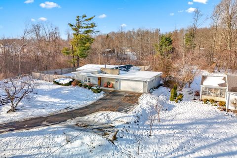 Tiny photo for 1940 Steamburg Road, Hillsdale Township, MI 49242 (MLS # 53025062428)