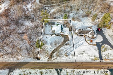 Tiny photo for 1940 Steamburg Road, Hillsdale Township, MI 49242 (MLS # 53025062428)