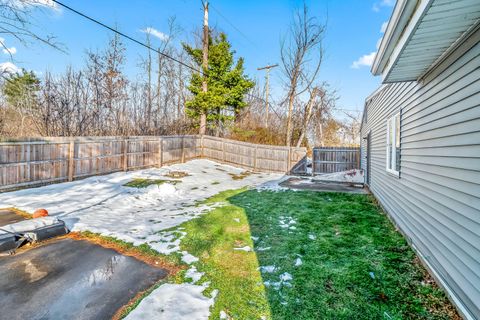 Tiny photo for 1940 Steamburg Road, Hillsdale Township, MI 49242 (MLS # 53025062428)