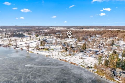 Tiny photo for 1940 Steamburg Road, Hillsdale Township, MI 49242 (MLS # 53025062428)