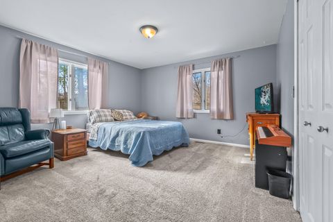 Tiny photo for 1940 Steamburg Road, Hillsdale Township, MI 49242 (MLS # 53025062428)