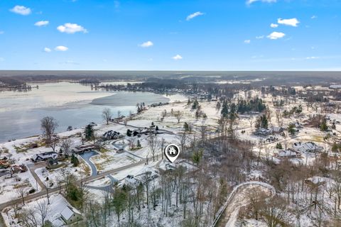 Tiny photo for 1940 Steamburg Road, Hillsdale Township, MI 49242 (MLS # 53025062428)