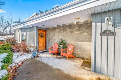 Tiny photo for 1940 Steamburg Road, Hillsdale Township, MI 49242 (MLS # 53025062428)