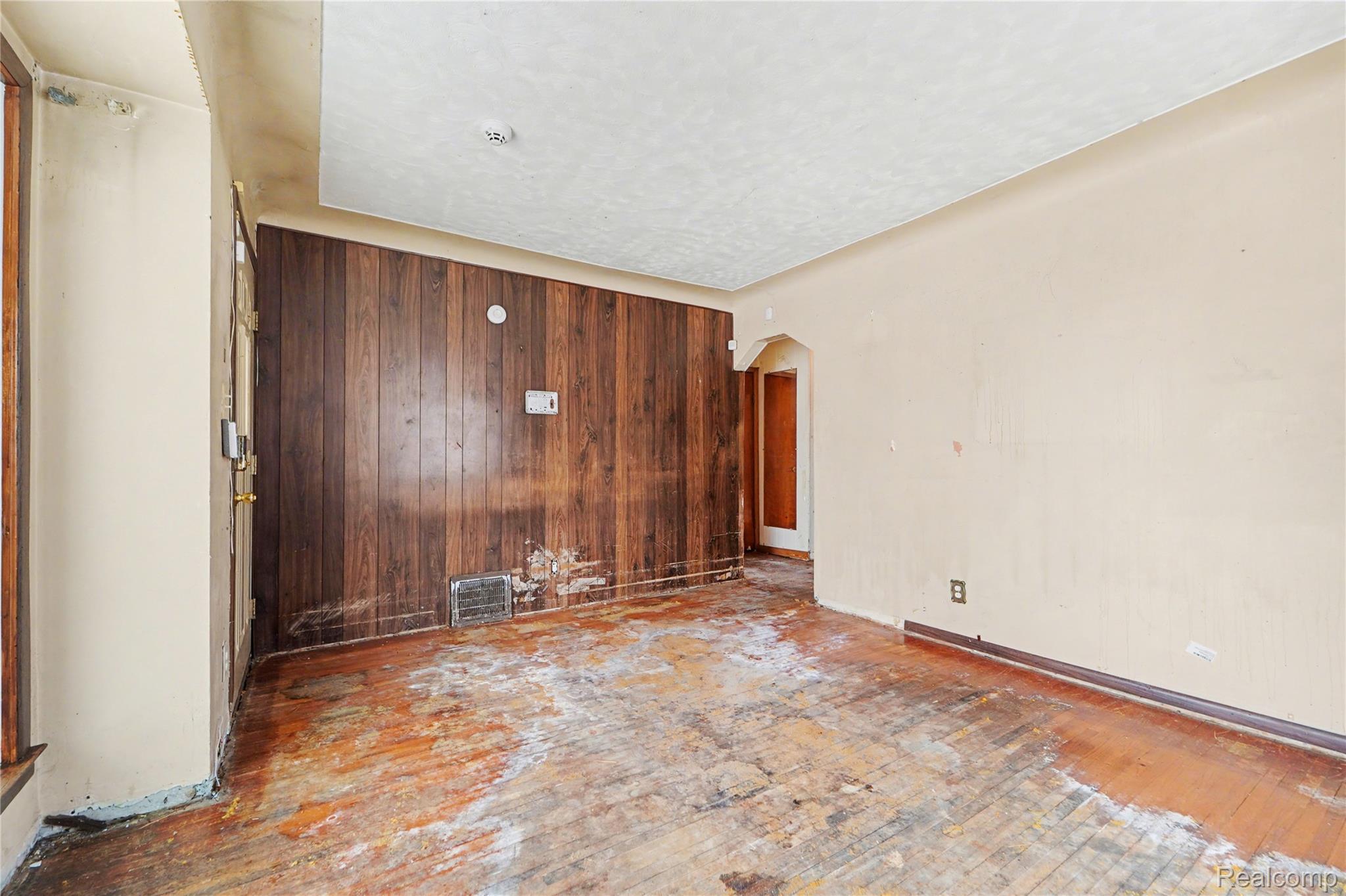 4537 Winifred Street