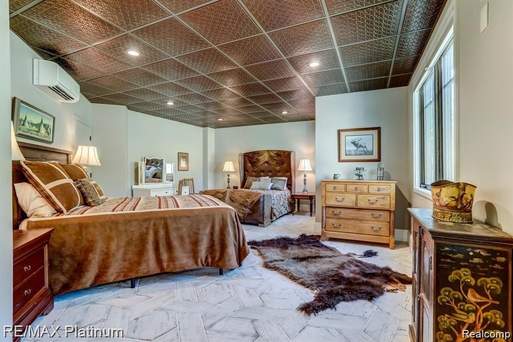 Howell, Michigan, 48843, United States, 5 Bedrooms Bedrooms, ,6 BathroomsBathrooms,Residential,Active,2027301