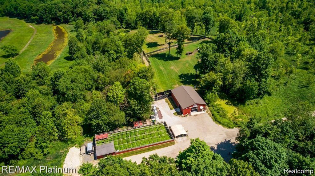 Howell, Michigan, 48843, United States, 5 Bedrooms Bedrooms, ,6 BathroomsBathrooms,Residential,Active,2027301