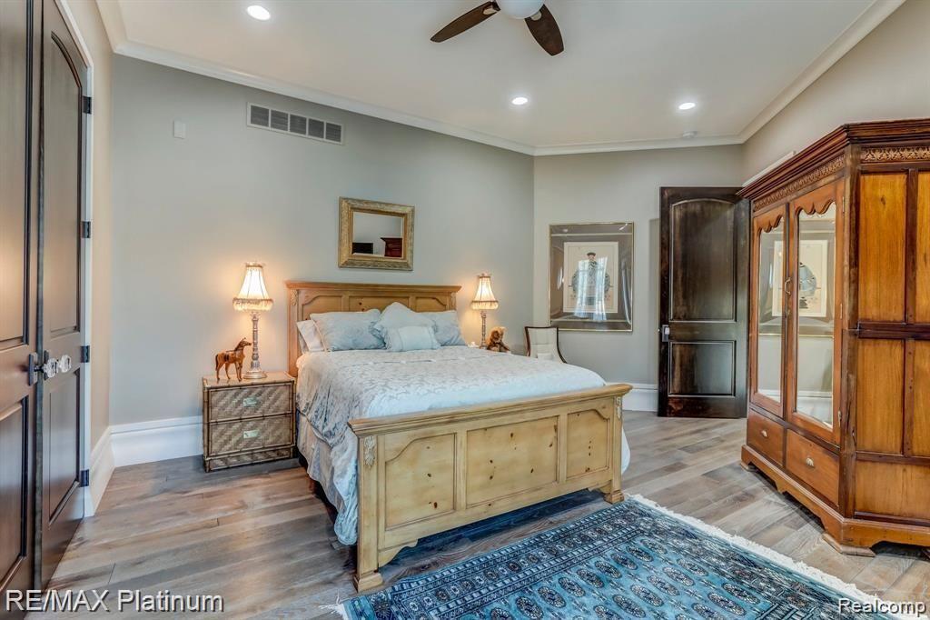 Howell, Michigan, 48843, United States, 5 Bedrooms Bedrooms, ,6 BathroomsBathrooms,Residential,Active,2027301