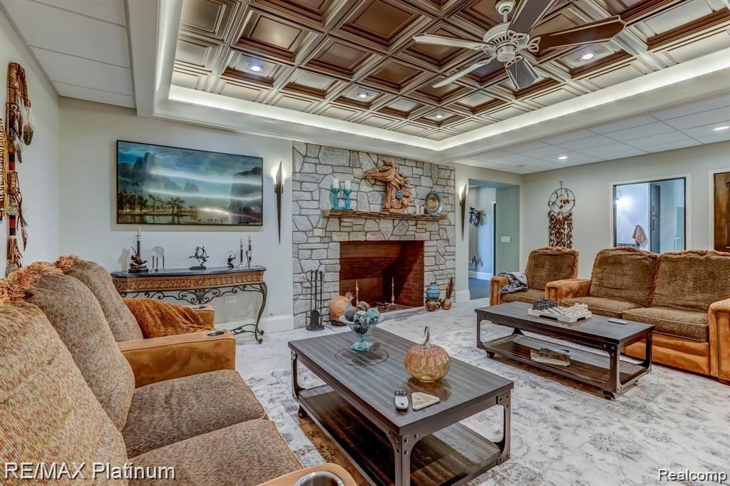 Howell, Michigan, 48843, United States, 5 Bedrooms Bedrooms, ,6 BathroomsBathrooms,Residential,Active,2027301