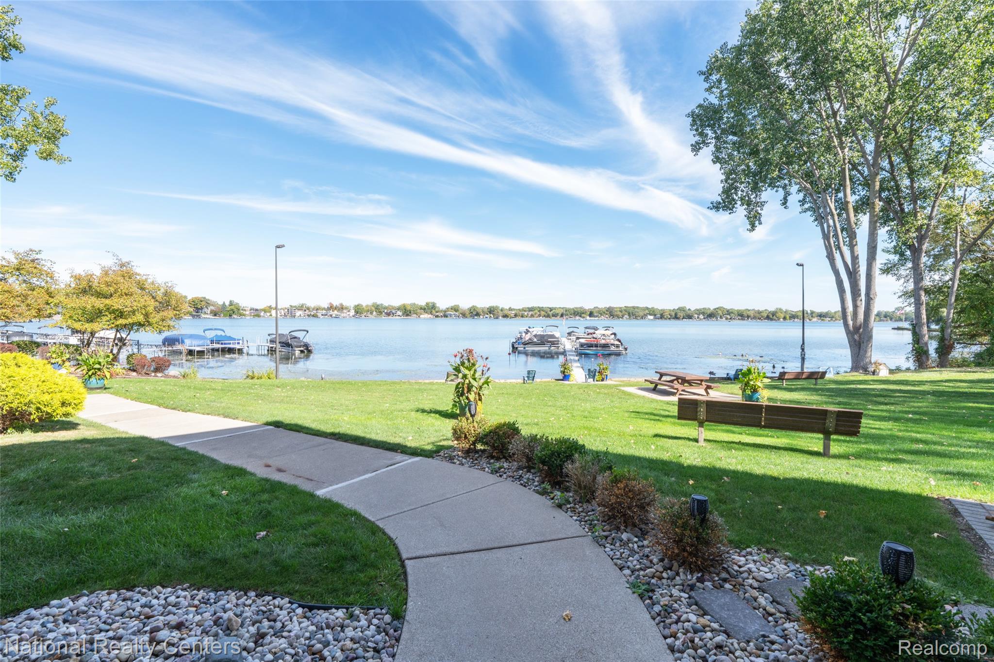 895 S Pontiac Trail C203