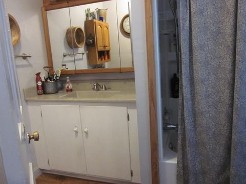 listing image 50
