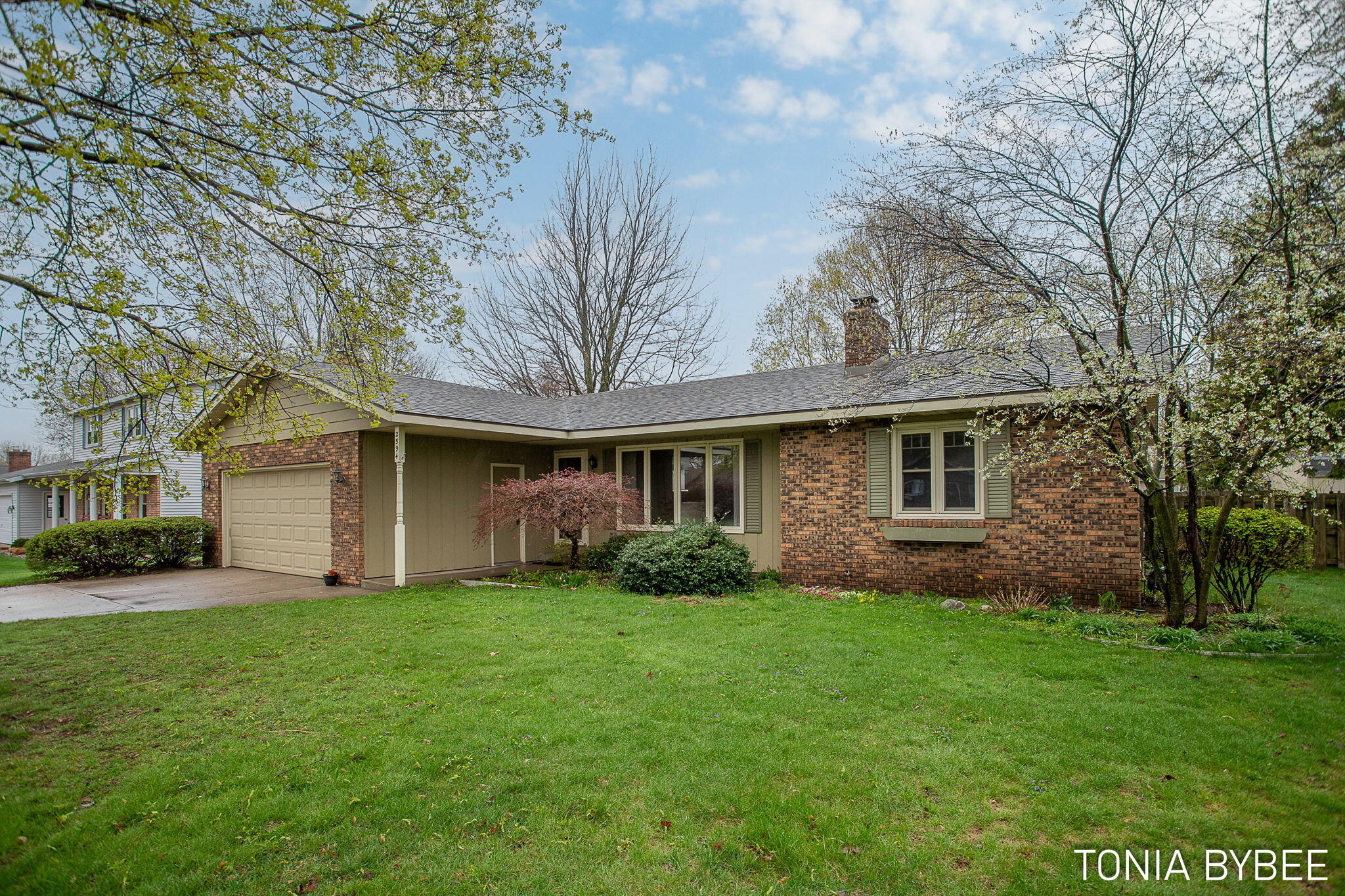 2594 West Chester Drive