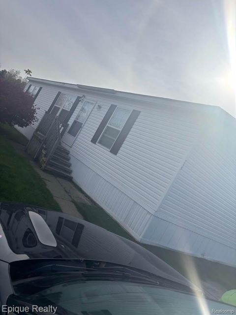 255 Roosevelt Drive Davison Township MI 48423