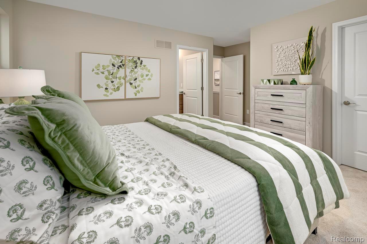 56065 S Madison Lane S 34