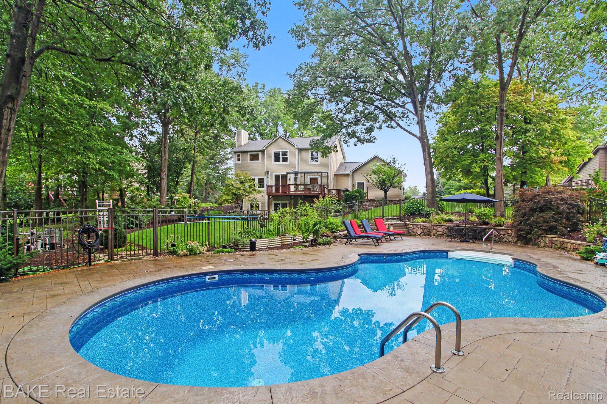 9598 Rolling Greens Drive