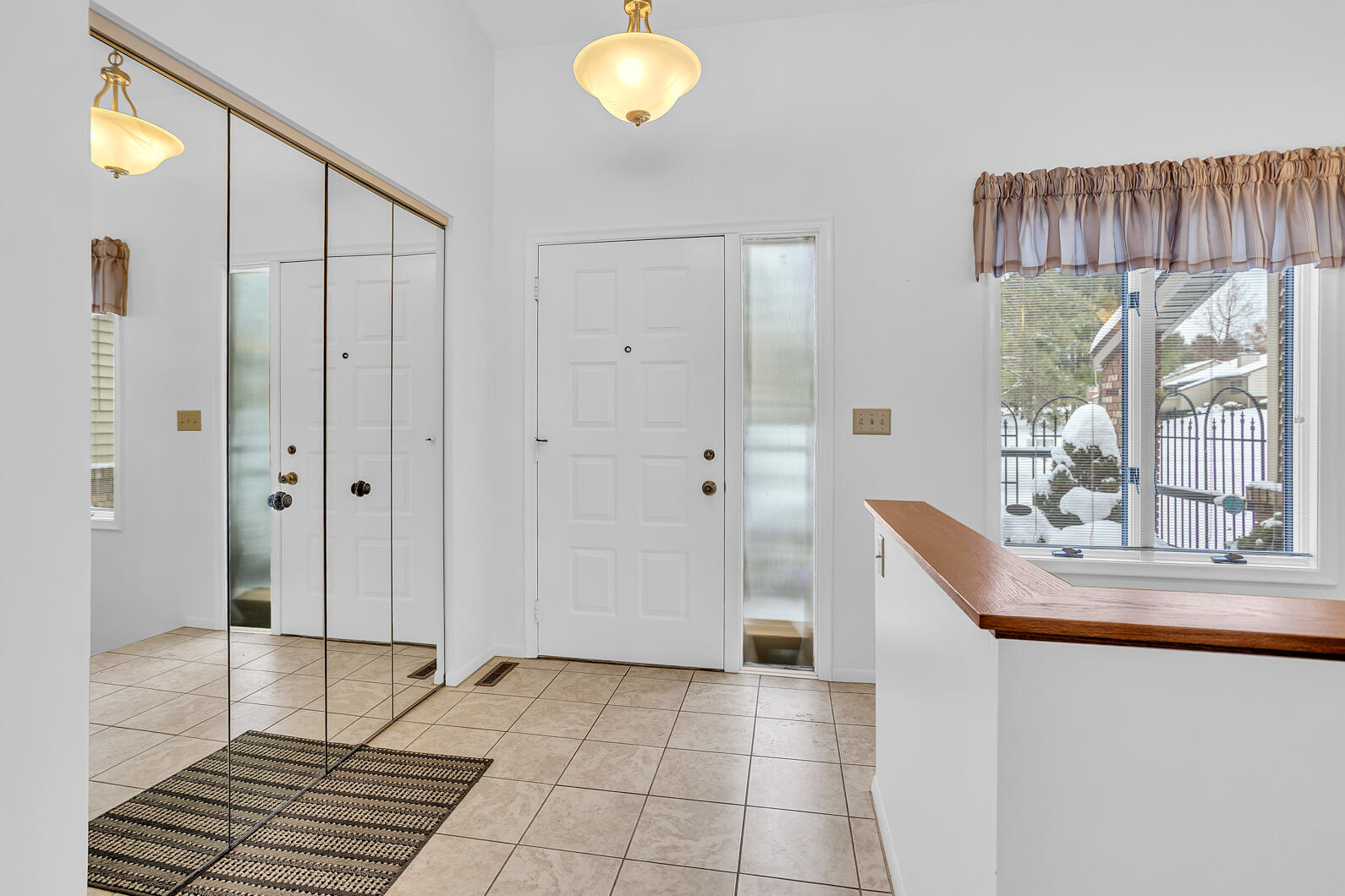 2815 S Wooddale Drive