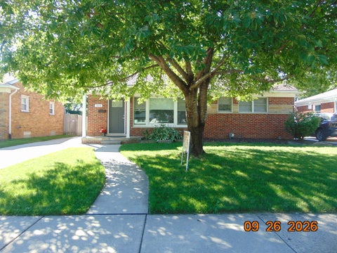 Photo of 1616 Genesee Drive, Royal Oak City, MI 48073 (MLS # 81026056017)