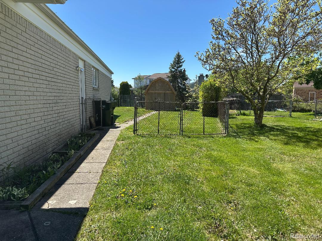 37631 Douglas Court