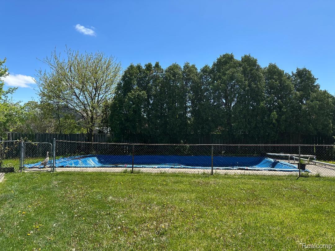 37631 Douglas Court