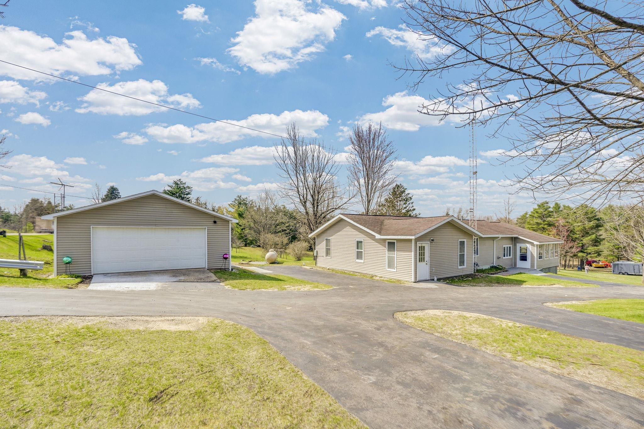 10976 E 3 Mile Road