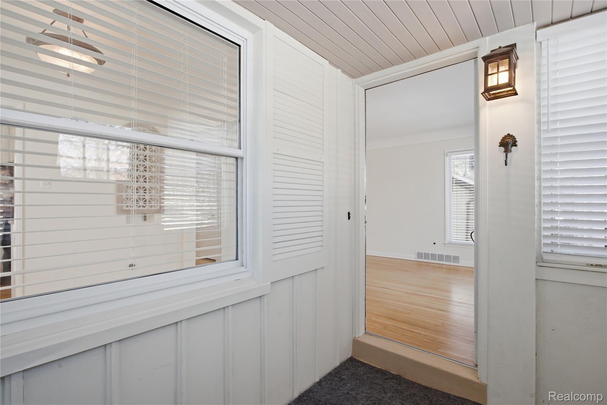 929 Larkmoor Boulevard