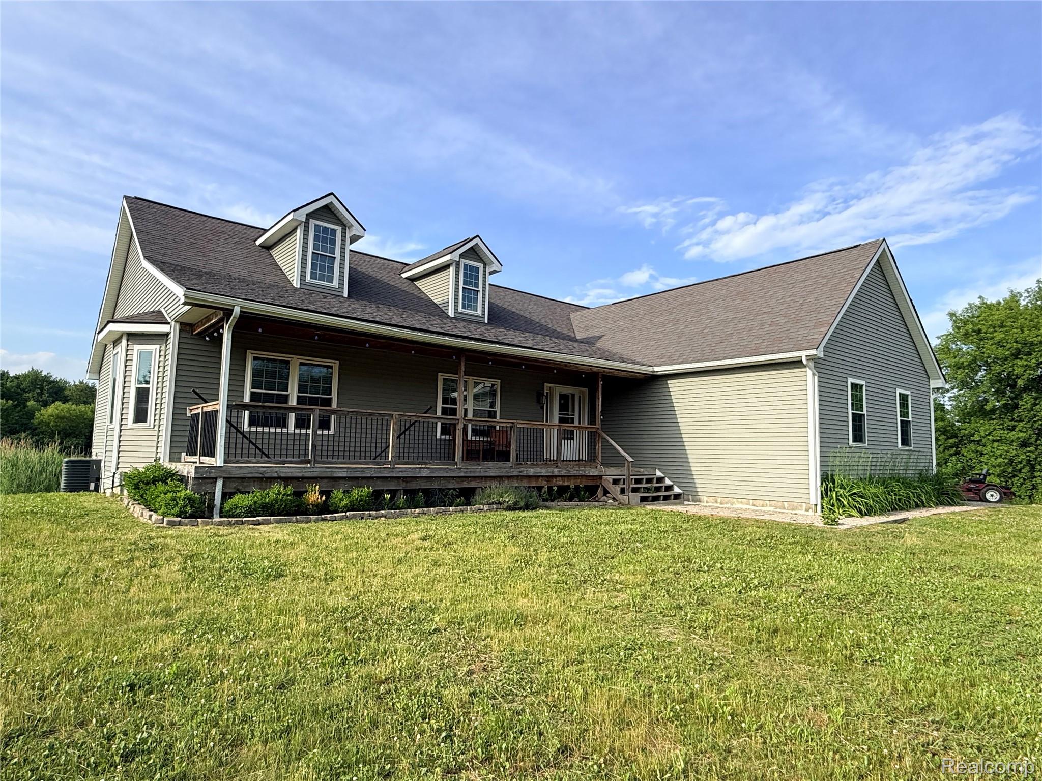 2543 Greenwood Road