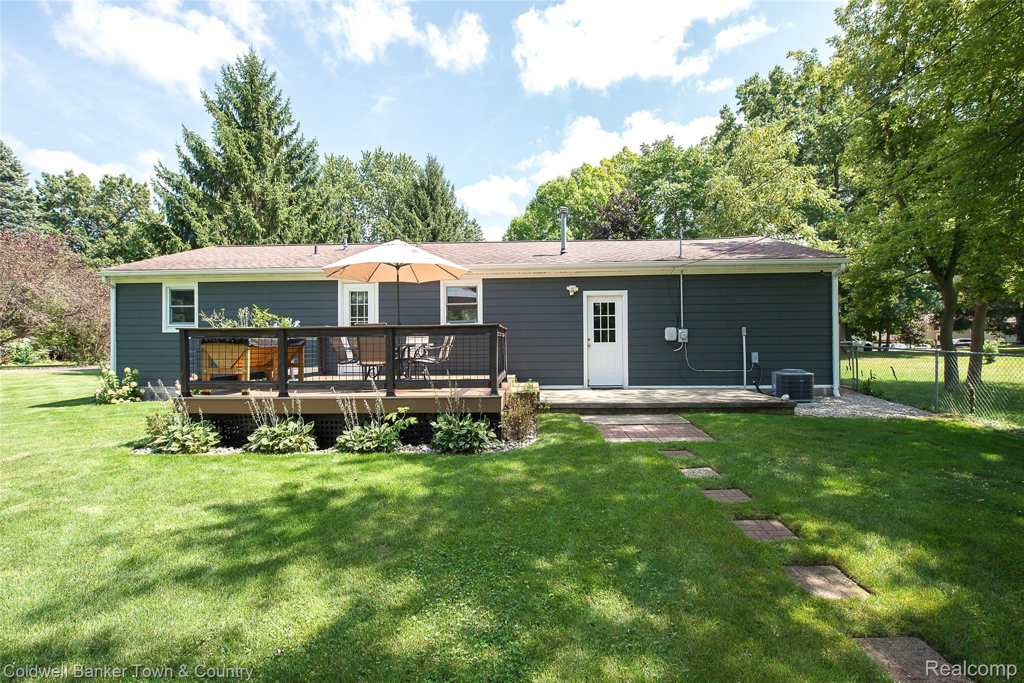 1810 Gray Road