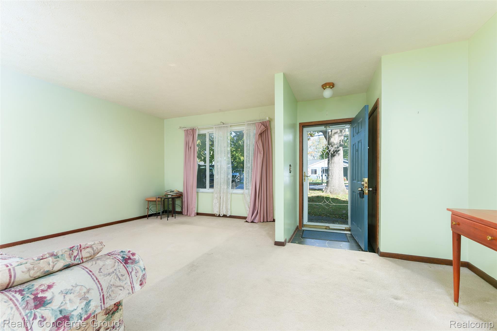 305 Brighton Lake Road