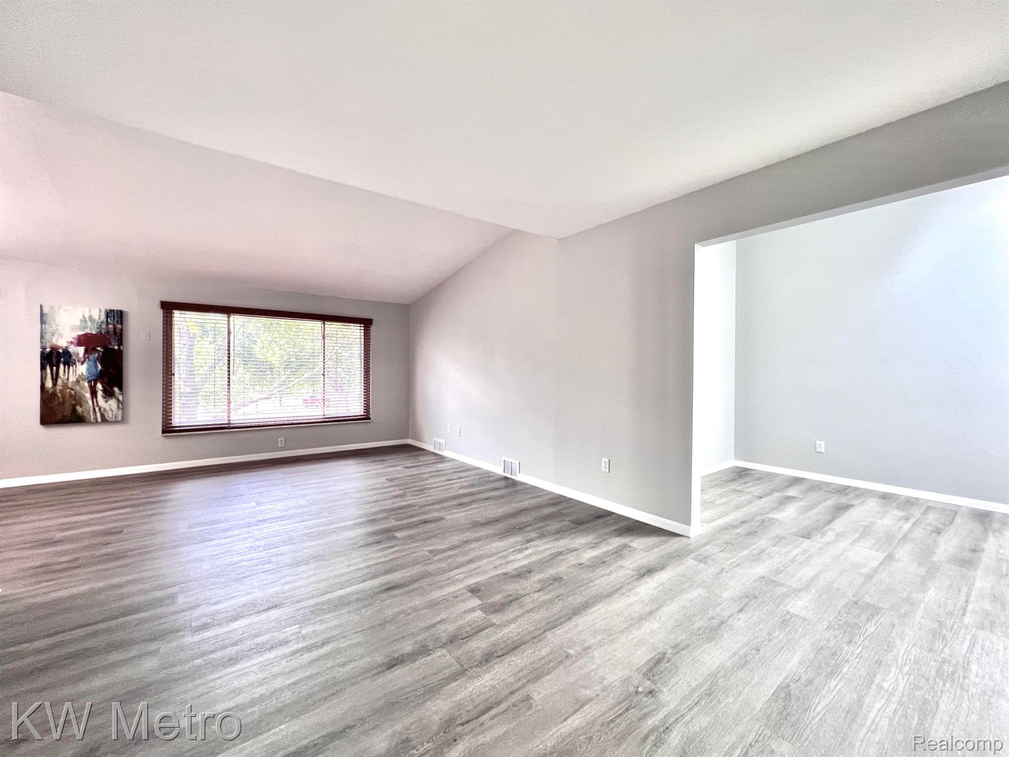850 N ADAMS Road 6