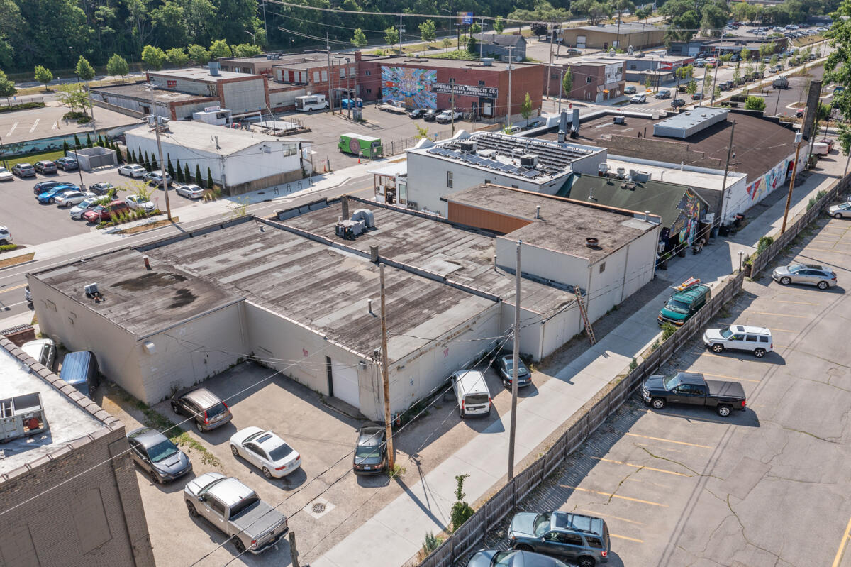 833 Ottawa Avenue NW