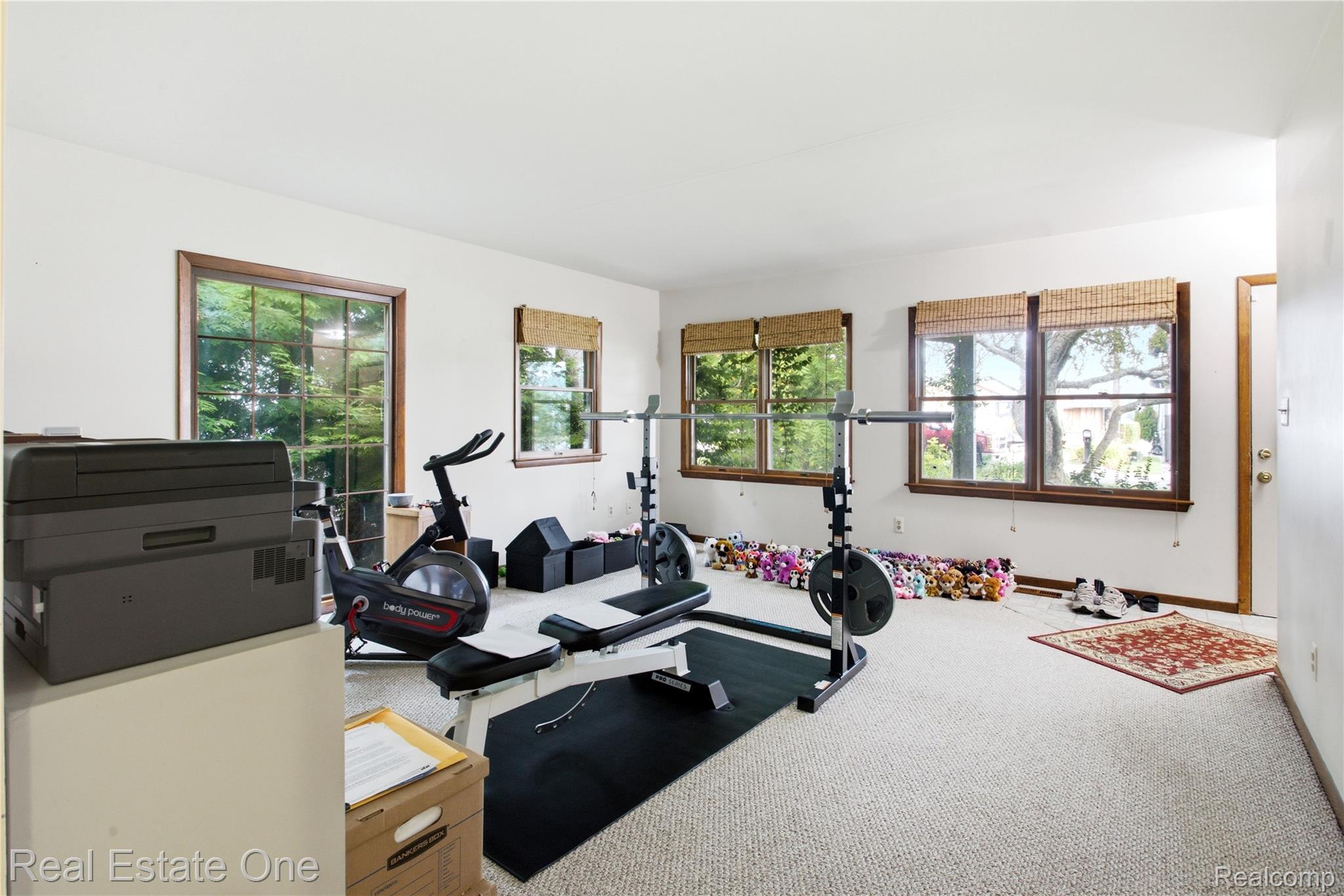 5431 Putnam Drive