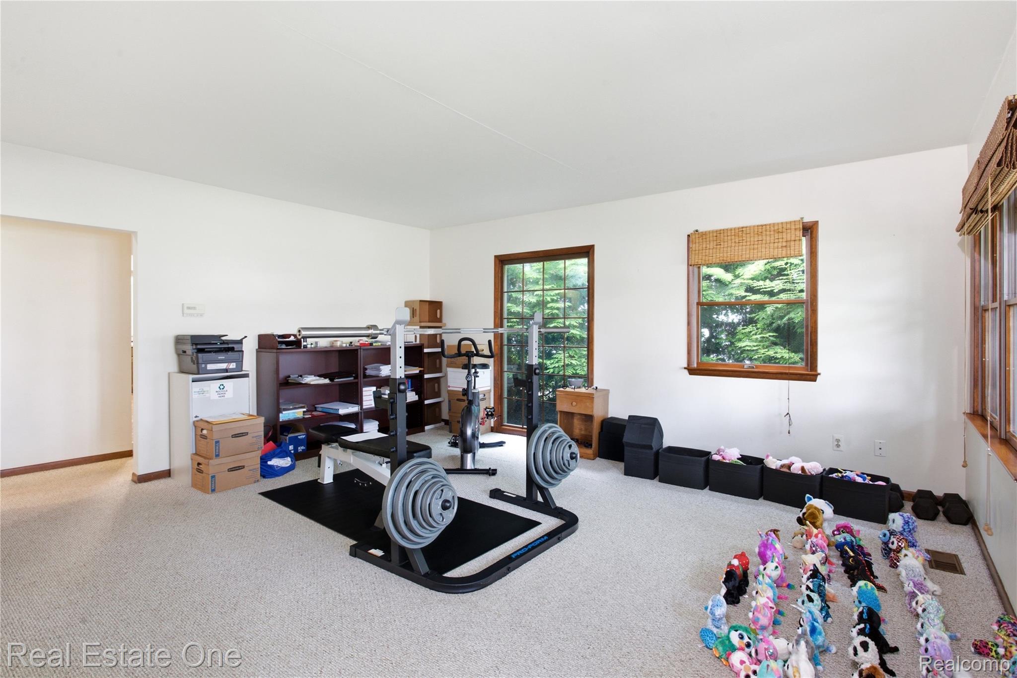 5431 Putnam Drive