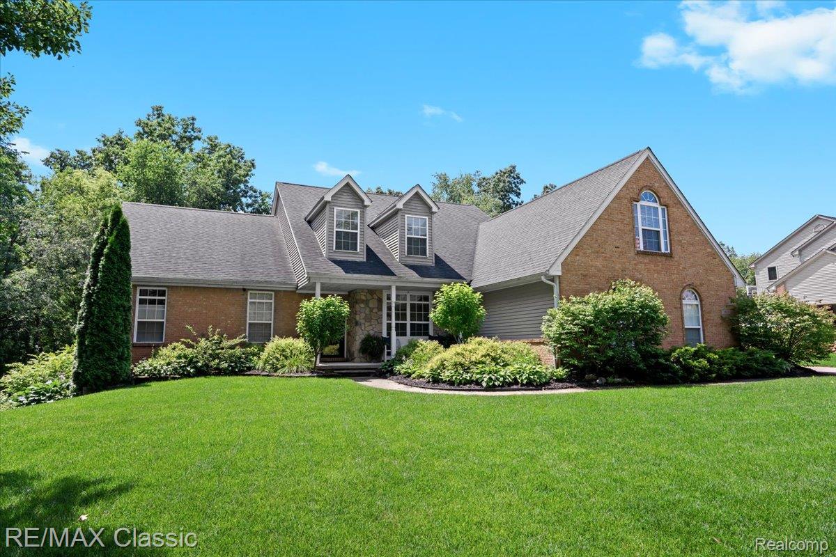 2821 Allison Lane