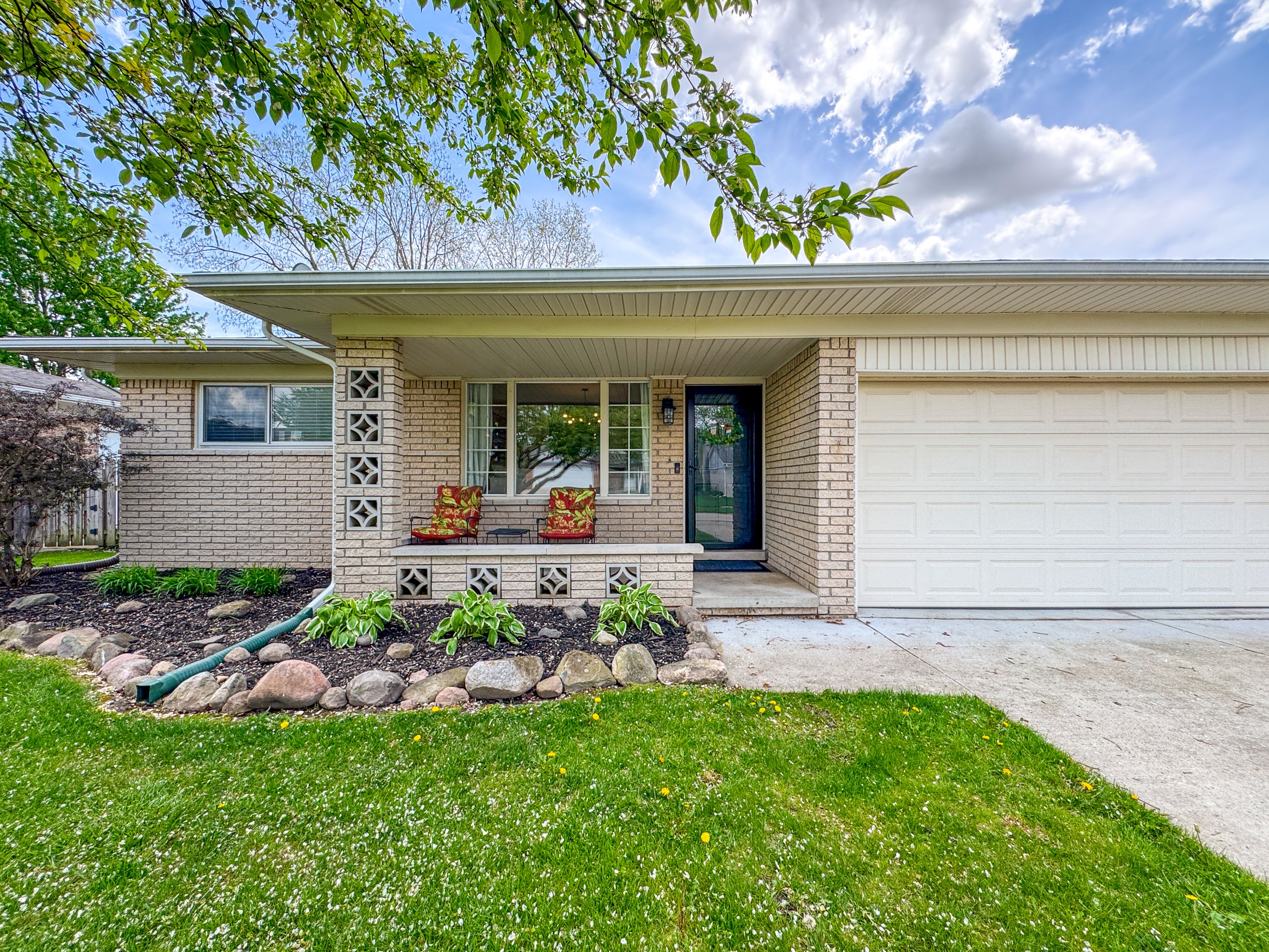 42979 SAXONY Road