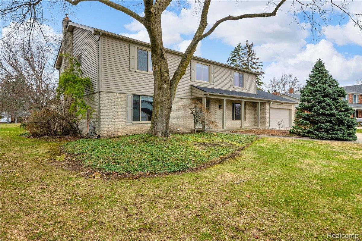 25339 Crown Point Court