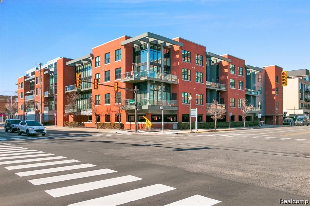 111 N Main Street 204