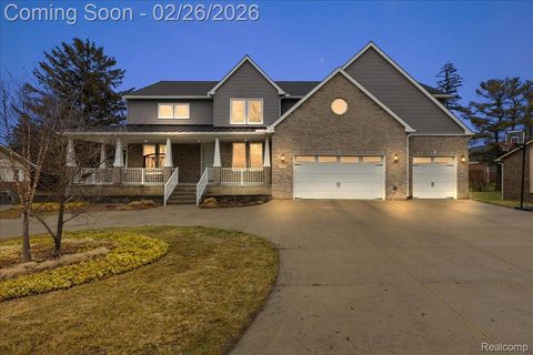 3256 Ledgewood Court E Commerce Charter Township MI 48382