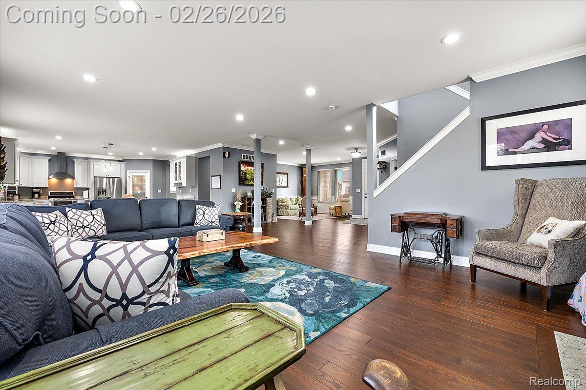 3256 Ledgewood Court E