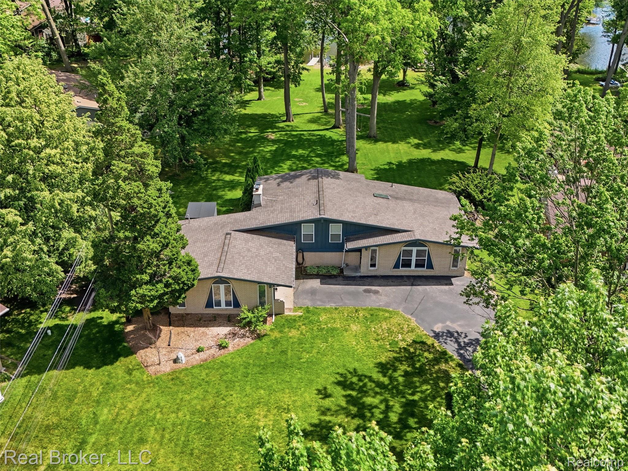 7514 Capri Drive