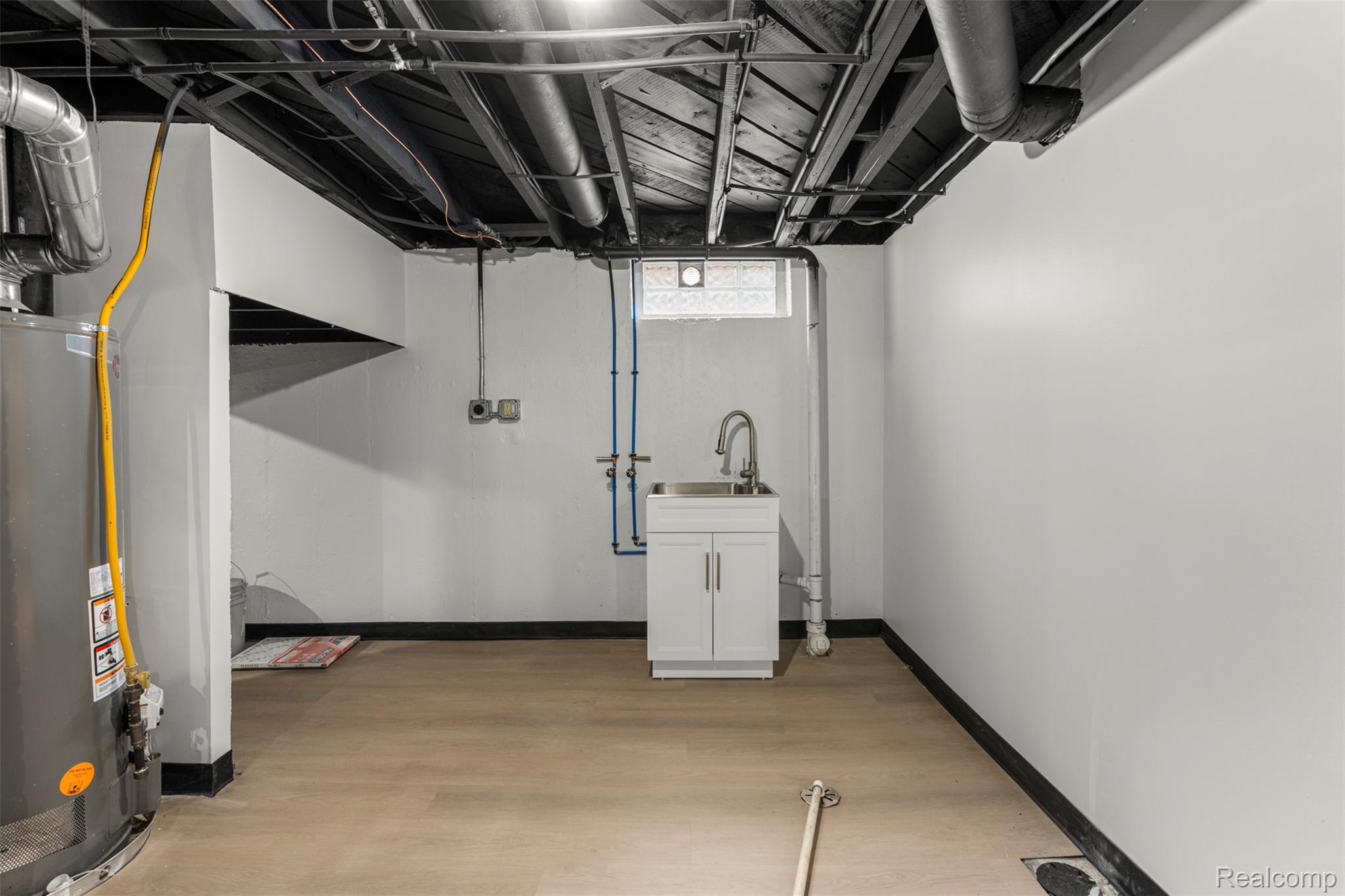 Royal Oak City, Michigan 48067, United States, 3 Bedrooms Bedrooms, ,2 BathroomsBathrooms,Residential,Coming Soon,219218