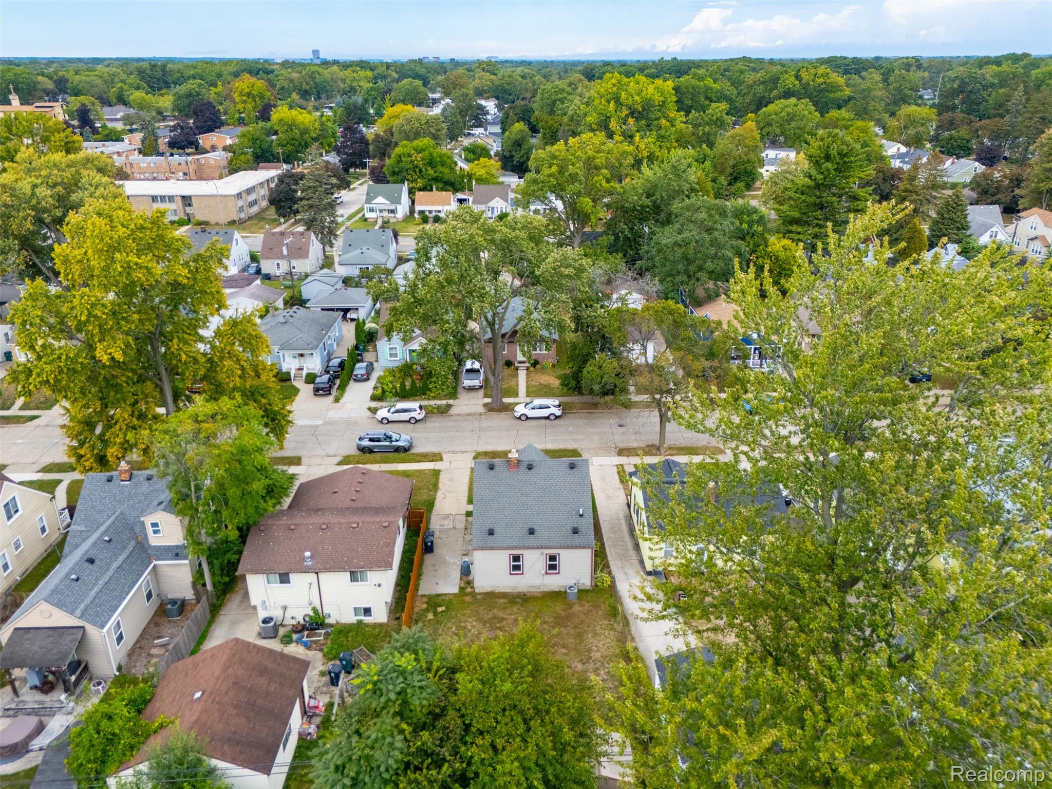 Royal Oak City, Michigan 48067, United States, 3 Bedrooms Bedrooms, ,2 BathroomsBathrooms,Residential,Coming Soon,219218