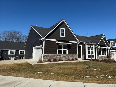 1054 CAMELLIA Circle 44 Marion Township MI 48843