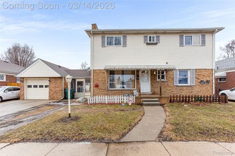 940 Stewart Avenue Lincoln Park City MI 48146