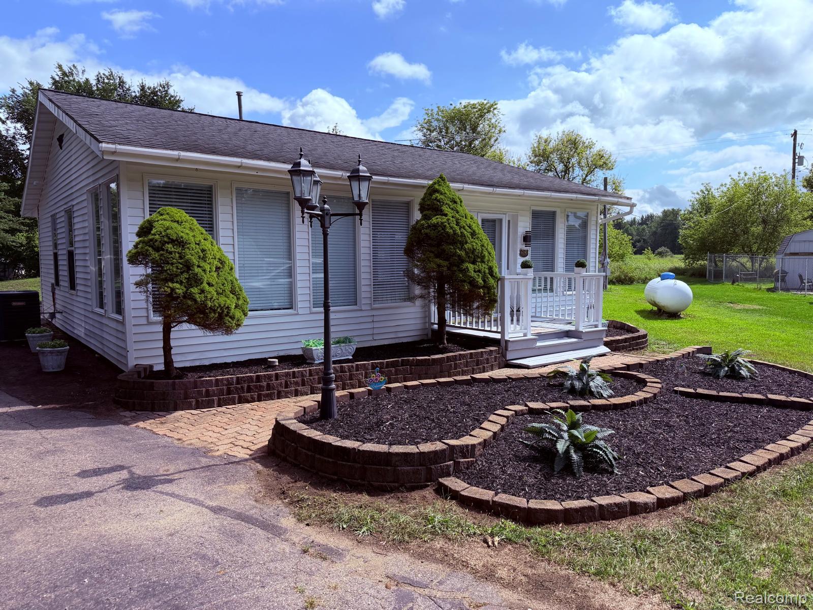 6180 E 5 Point Highway
