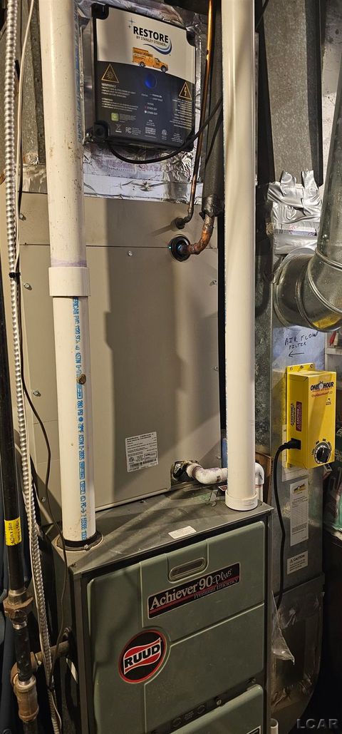 Tiny photo for 1400 Lakeview Drive, Manchester Township, MI 49287 (MLS # 56050196405)