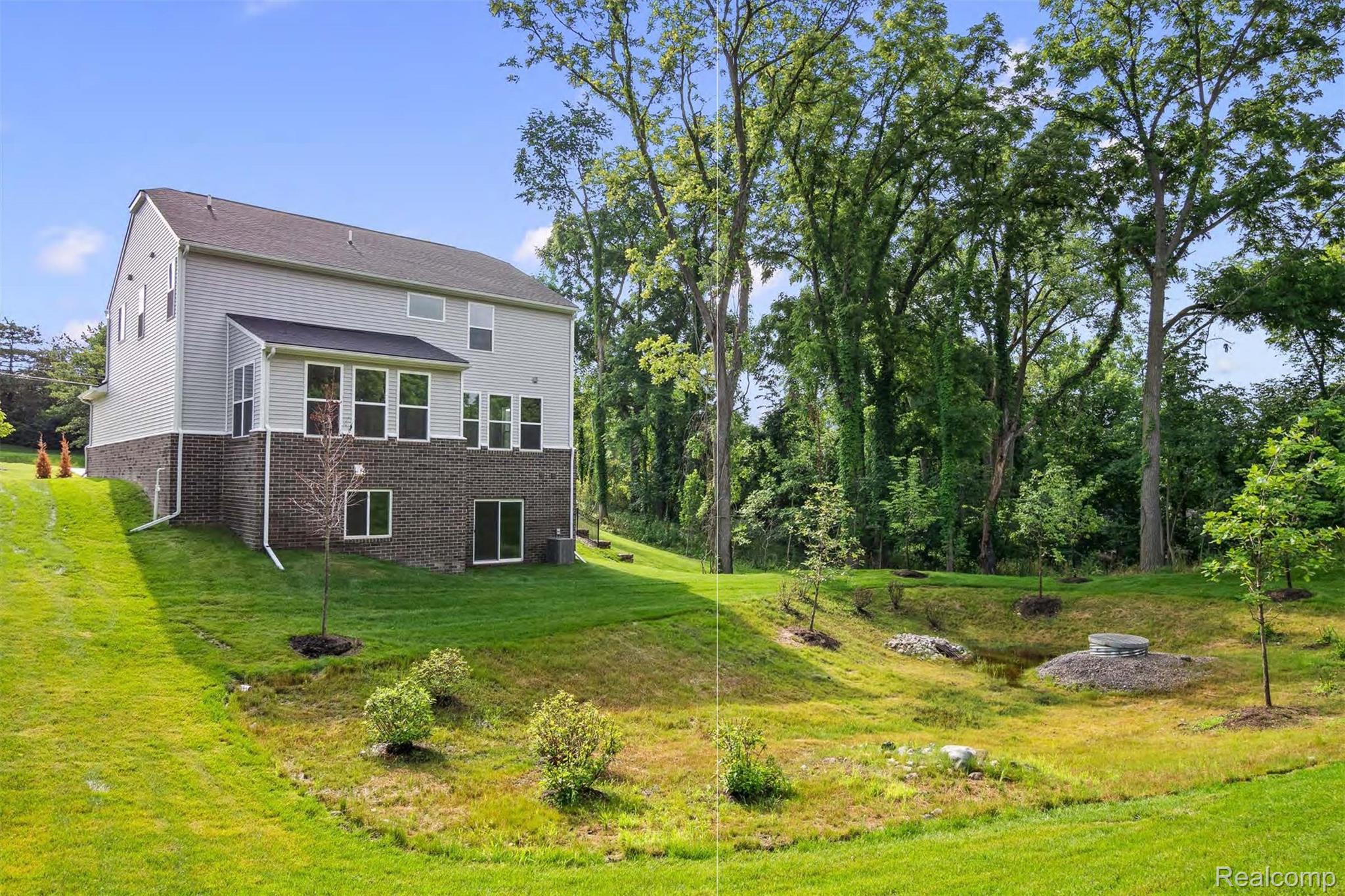 22615 Novi Road