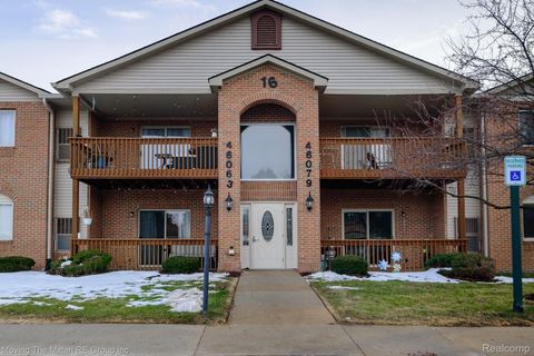 46075 Tallgrass Court Van Buren Charter Township MI 48111