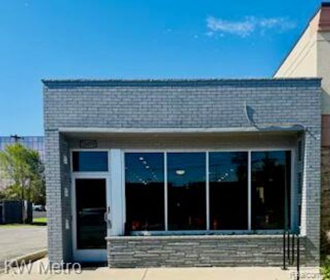 24070 W 10 MILE Road Southfield City MI 48033