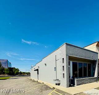 24070 W 10 MILE Road