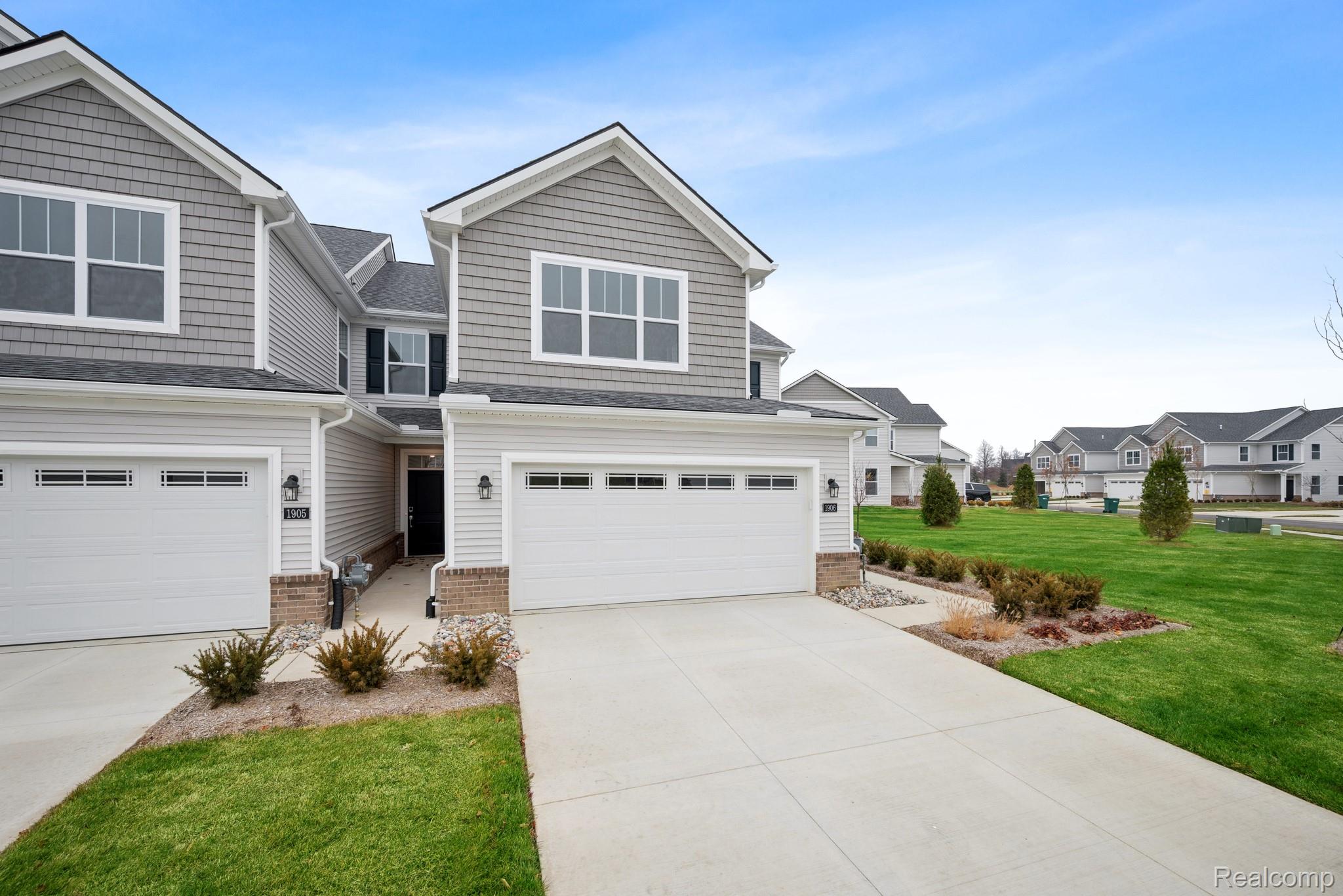 1906 Salt Springs Drive